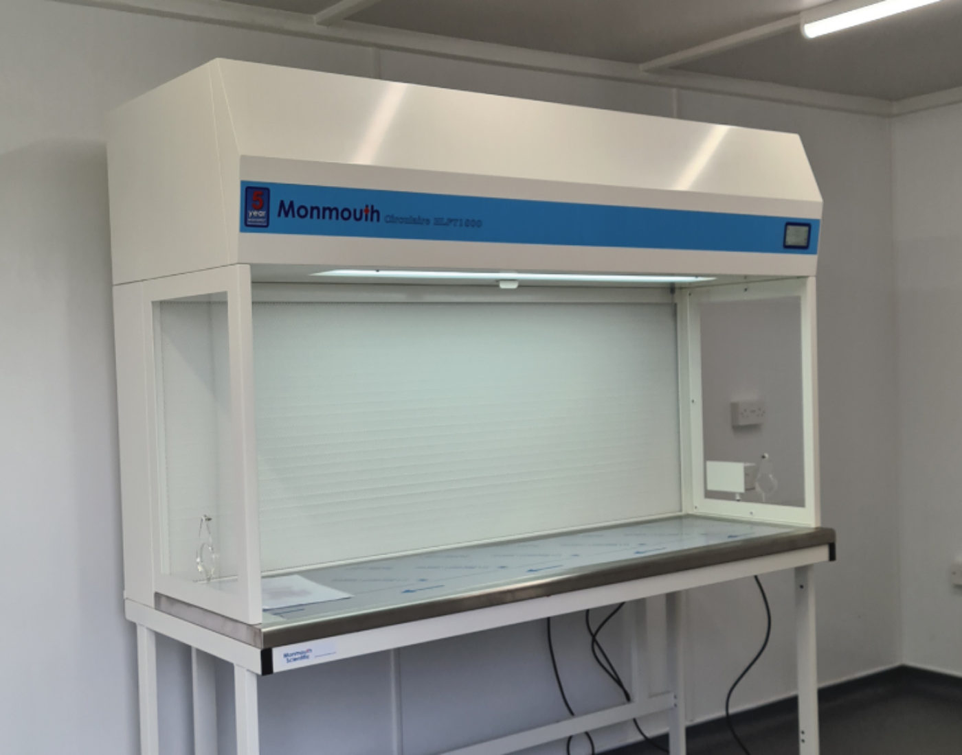 Monmouth-Scientific-Horizontal Laminar Flow Cabinet_Circulaire-HLF_002